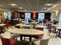 ACE Hôtel Châteauroux - petit déjeuner