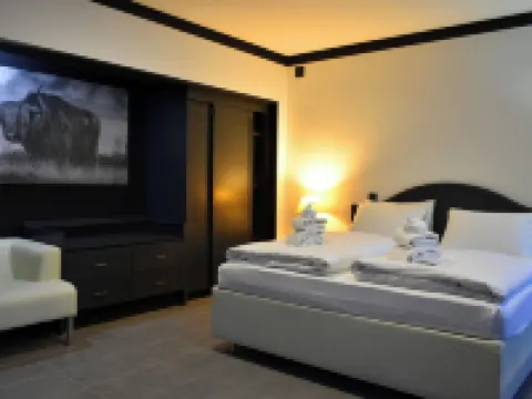 Tibet Hotel am Airport Hotels in Ratingen