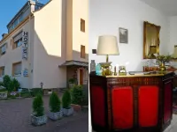 Haus Mooren, Hotel Garni Hotels in Stadtbezirk 3-Bilk