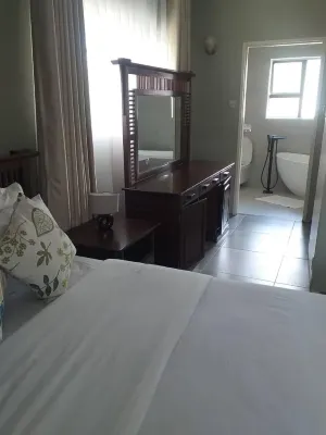 Beautiful No Fuss Serene 3 Bed House in Bulawayo