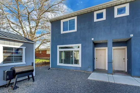 Hill Field Stays by Cloud Dream Homes