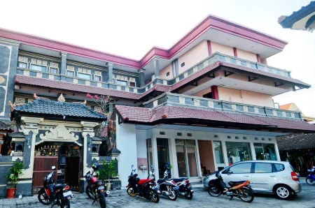 Pesona Beach Inn