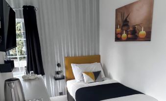 Charnwood Regency Guest House