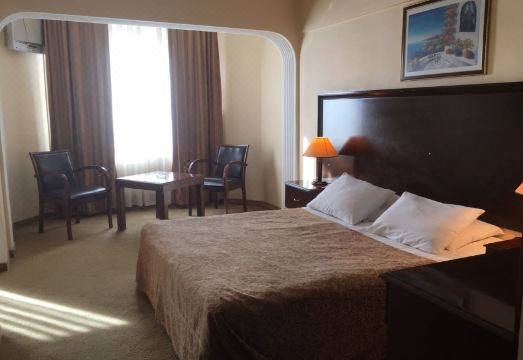 2. 조스쿤투나 호텔..