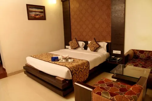 Hotel Galaxy Hotels in Allahabad
