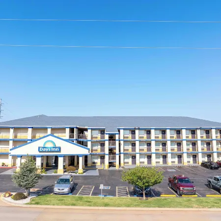 Days Inn by Wyndham Oklahoma City/Moore Отели рядом с достопримечательностью «Торговый центр "Кроссроудз"»