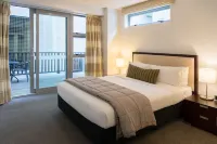 Boulcott Suites