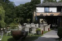 Beck Hall Hotels in Settle