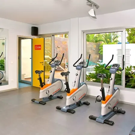Hotel RH Royal - Recommend for Adults
