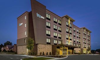 Tru by Hilton Hershey Chocolate Avenue