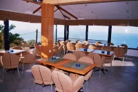 Hotel Christina - Happy Days Hotels in Stomio