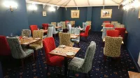The Queens Hotel & Victoria Cloisters Apartments - Aamiainen
