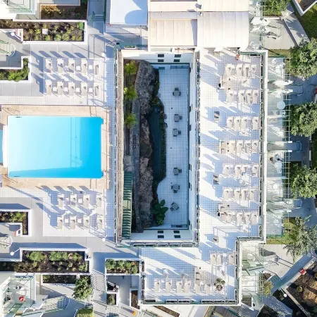 Salt Apartments Green Ocean