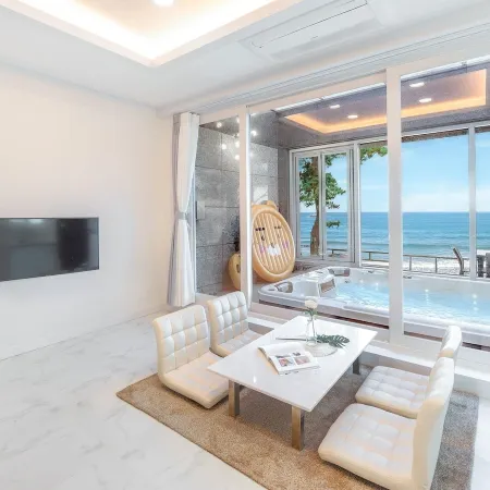 Pohang Playbeach Pension