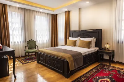 Woo Town Suites