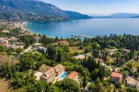 Bella de Lux Apts Hotels in Feakes