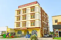 OYO 139 Al Ghadeer Hotel Apartments - parking