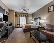 Comfort Suites Bakersfield