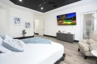 5Br Resort Style Entertainer with Pool, Spa, BBQ