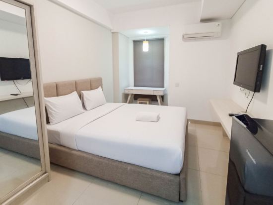 Cozy Studio at Barsa City Apartment