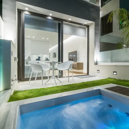 GM Luxury Suites & Spa