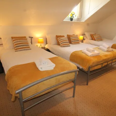 Lundwood House Barnsley by Smart Corporate Stays