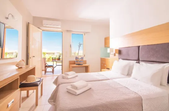 โรงแรมพลีเชอร์บีช