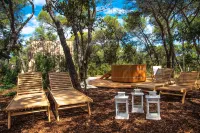 Arena One 99 Glamping فنادق في Premantura