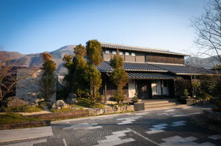 Yufuin Bettei Itsuki Отели рядом со станцией Станция JR Yufuin