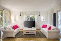 El Oasis Villa Resort Hotels in Betera