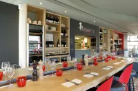 Kyriad Angers Ouest - BEAUCOUZÉ Hotels in Saint-Georges-sur-Loire