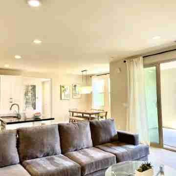 Luxury Amenities and Scenic Veranda - Exquisite Sanctuary Retreat Rooms