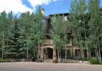 Spacious Condominium with Scenic Deck and Ski Access - Charming Inviting