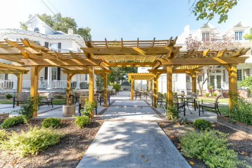 Charming Porch and Cozy Comfort - Enchanting Historic Hideaway Hotels in Edenton