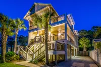 Private Pool and Serene Views - Strikingly Spacious Haven