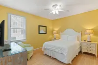 Roof Top Deck and Stunning Ocean Views - Charming Coastal Getaway