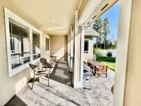 Private Fenced Backyard and Game Room - Gorgeous Mountain Retreat Hotels in Columbia Falls