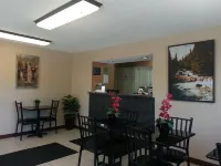 Super 8 by Wyndham Latham/Albany Airport Hotels in Latham