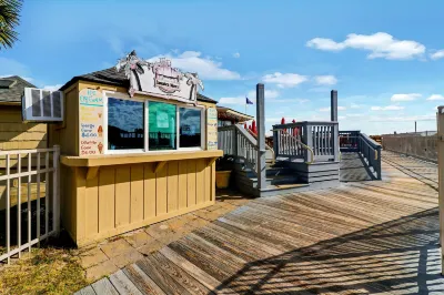 Oceanfront Pool and Tennis Courts - Exquisite Coastal Haven Hotels near Hilton Head Airport