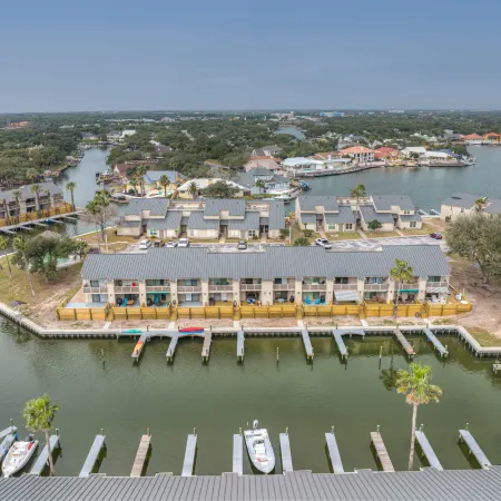 Fisherman Friend! - Coastal Condo - Views Await!