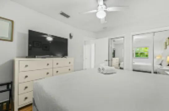 Exclusive Private Pool and Tropical Oasis - Enchanting Duplex Retreat