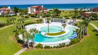 Cozy Poolside Townhouse with Beach Gear Credit - Inviting Oasis