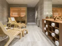 Grand Ascot Hotel Hotels near Nova Gallery