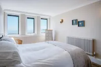 Waterfront 1 - 1 Bedroom Apartment - Wisemans Bridge Các khách sạn ở 