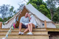 Iluka Retreat Glamping Village & Group Lodge Accommodation Hotels in Red Hill