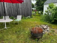 Cozy 2 BR by River, Crooked Steeple Hall Hotels in Winterport