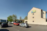 Sure Hotel by Best Western Rennes Chantepie - Parking