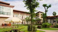 The Park Nangrong Resort Hotels in Amphoe Nang Rong
