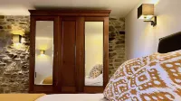 Cambrian Cottages Hotels in Llanfihangel-ar-Arth