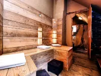 Relaxing Retreat Near Forests